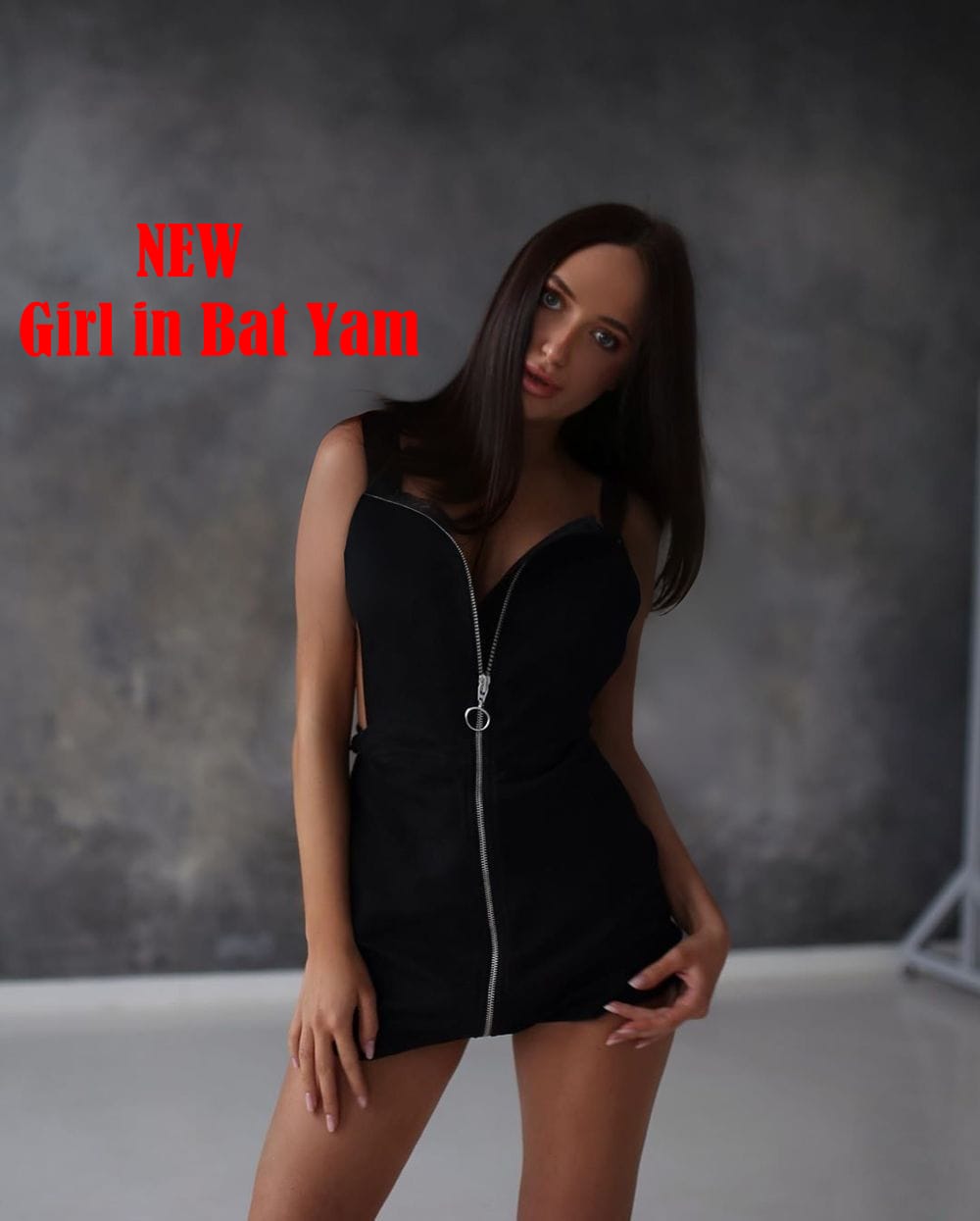 בחורה מחול ברונטית חטובה -בת ים