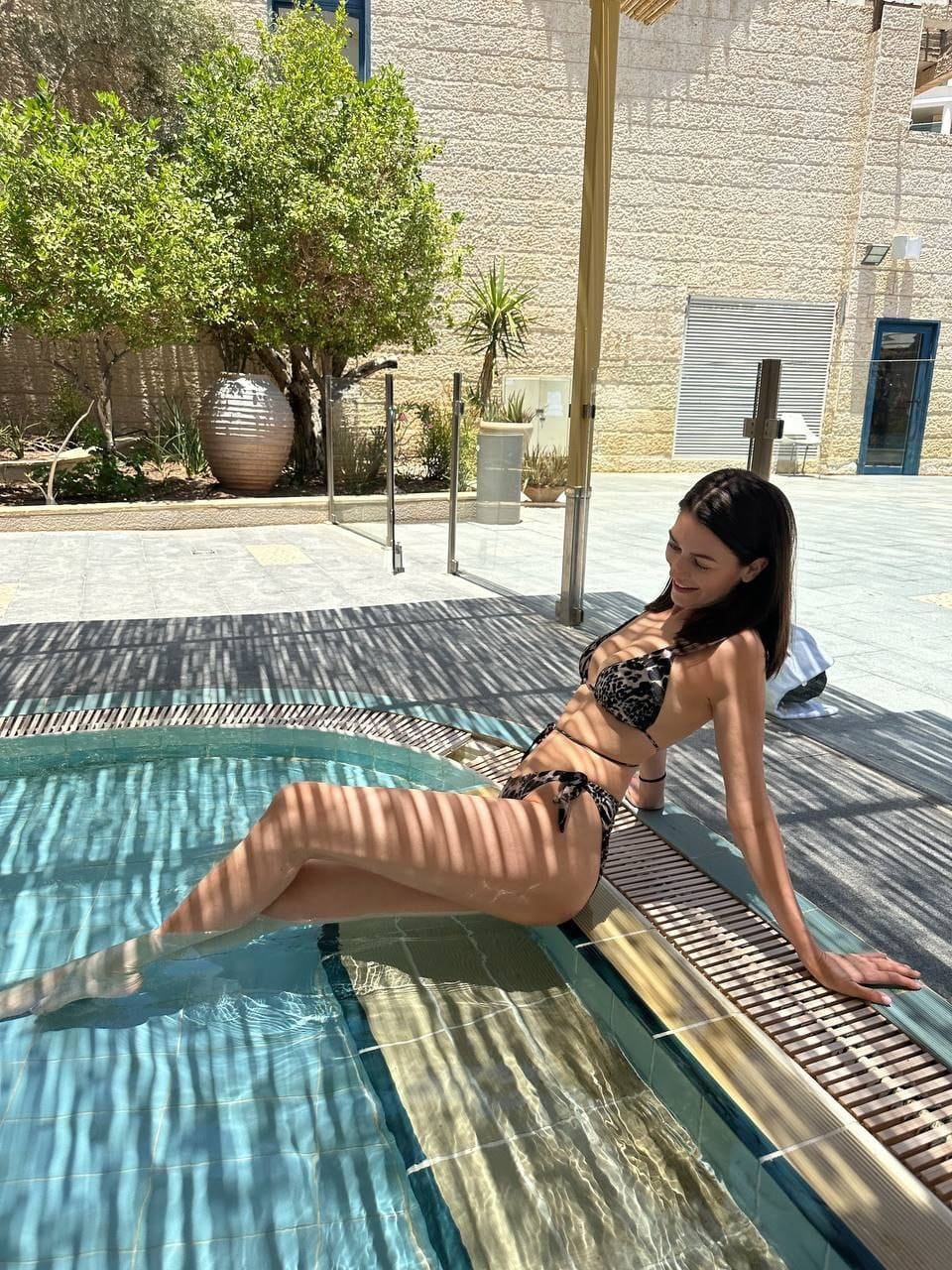 בלה בחורה נשית 28 – תל אביב