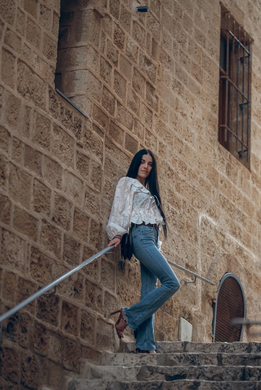 ליזה מסאזיסטית ממכרת בת 25 פצצה-תל אביב