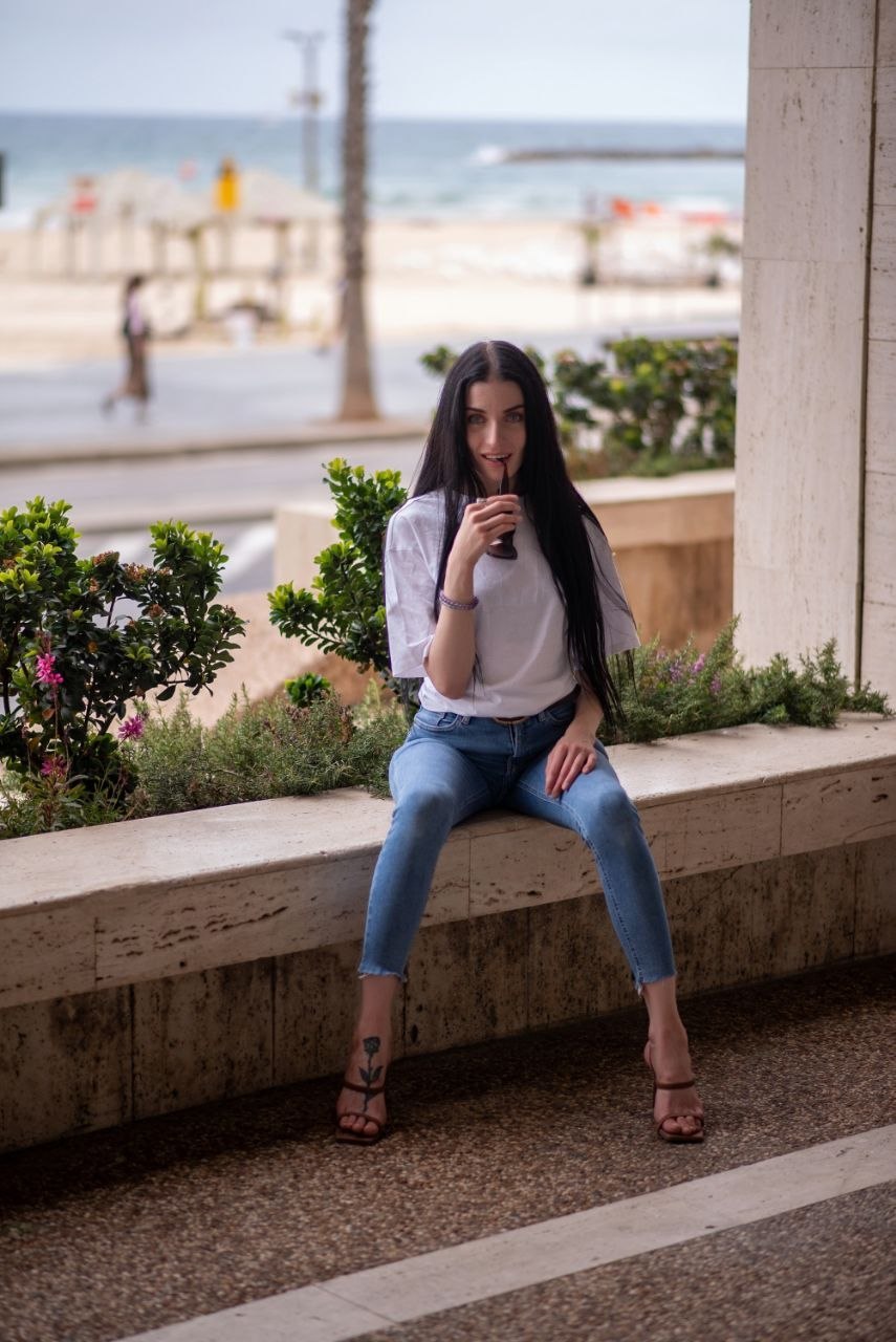 ליזה מסאזיסטית ממכרת בת 25 פצצה-תל אביב